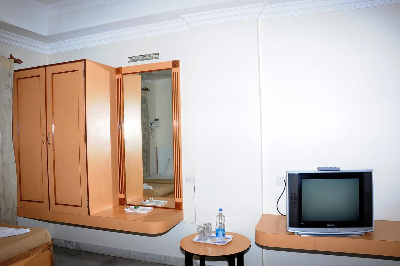 Hotel Annamalai Tiruchirappalli Exterior photo